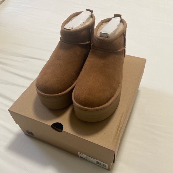 UGG Classic Ultra mini platform in chestnut W 7 - Picture 2 of 4
